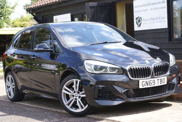 BMW 2 Series 1.5 225xe M Sport Premium 5dr Auto Hatchback Petrol / Electric Hybrid Black Metallic