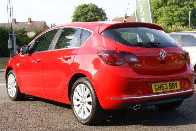 2013 Vauxhall Astra 2.0 CDTi 16V Elite 5dr Auto