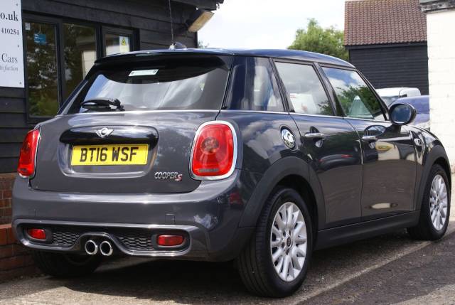 2016 Mini Hatchback 2.0 Cooper S 5dr