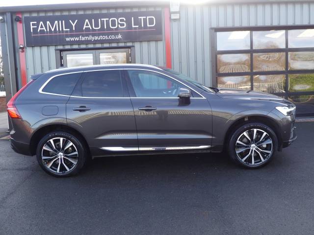 2024 Volvo XC60 2.0 B5P Ultra Dark 5dr AWD Geartronic