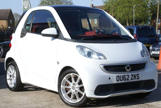 Smart Fortwo Coupe 1.0 Passion mhd 2dr Softouch Auto [2010] Coupe Petrol White