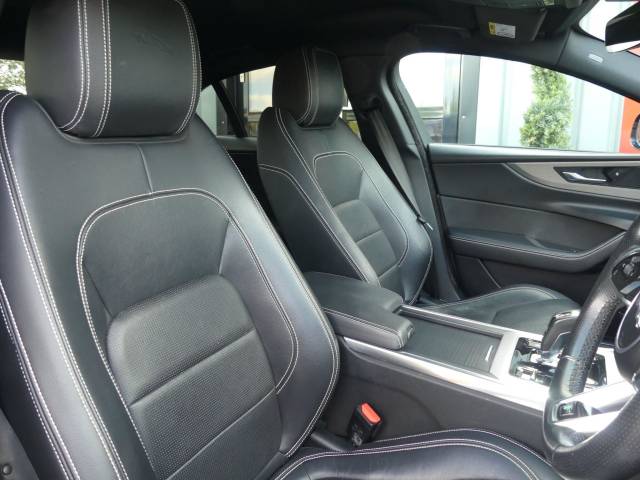 2020 Jaguar XE 2.0 R-Dynamic S 4dr Auto