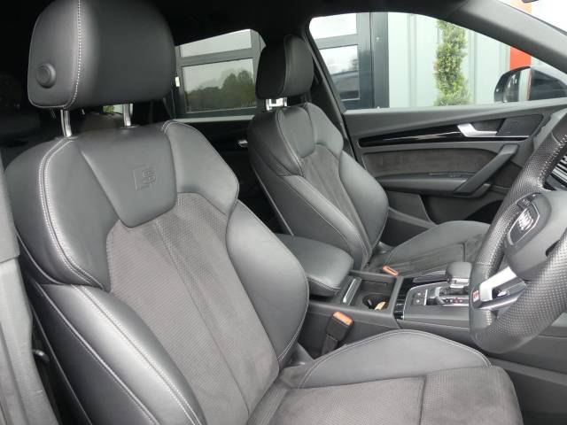 2020 Audi Q5 2.0 TDI 40 Black Edition S Tronic quattro Euro 6 (s/s) 5dr