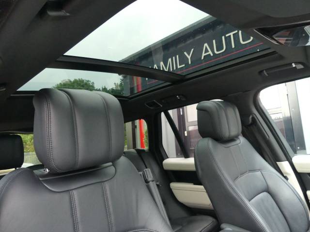 2019 Land Rover Range Rover 3.0 SD V6 Vogue SE Auto 4WD Euro 6 (s/s) 5dr