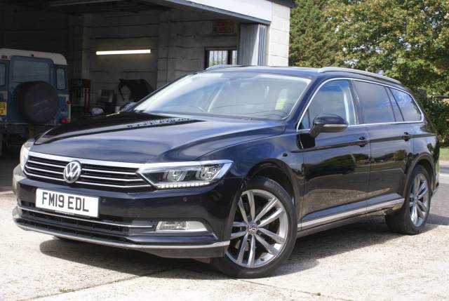 2019 Volkswagen Passat 2.0 TDI GT 5dr DSG [Panoramic Roof] [7 Speed]