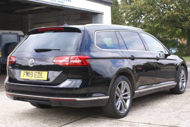 2019 Volkswagen Passat 2.0 TDI GT 5dr DSG [Panoramic Roof] [7 Speed]