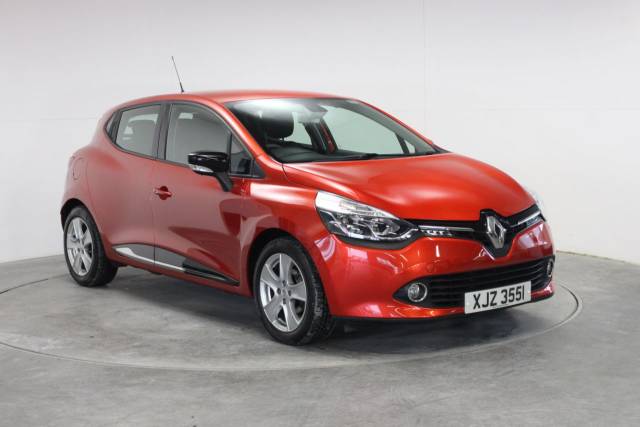 Renault Clio 1.2 16V Dynamique MediaNav 5dr Hatchback Petrol Red